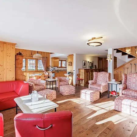 Holiday home 4 Bedroom Chalet Vella For Rent In